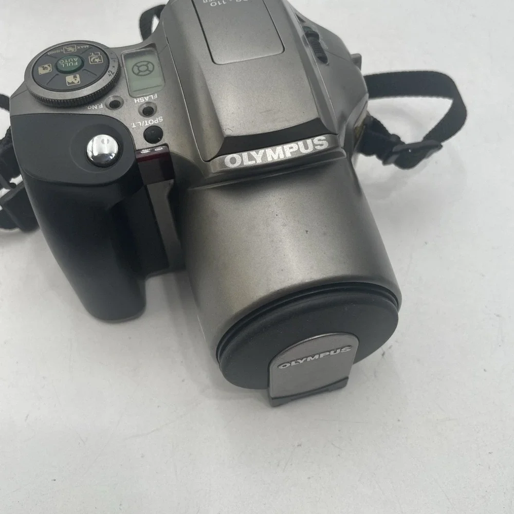 Olympus 28-110  High Resolution 35mm Film Camera Panorama 4X Zoom+Battery-Tested